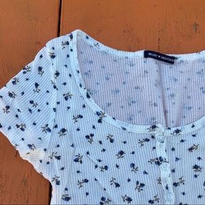 SOLD ON MERCARI, Brandy Melville Floral Zelly